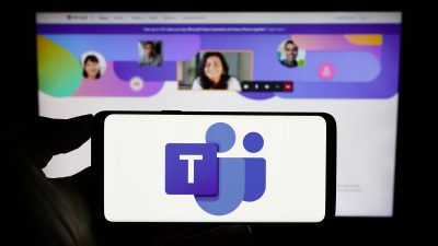 Teams の1対1通話において、録音・文字起こしに「同意」が必要になります